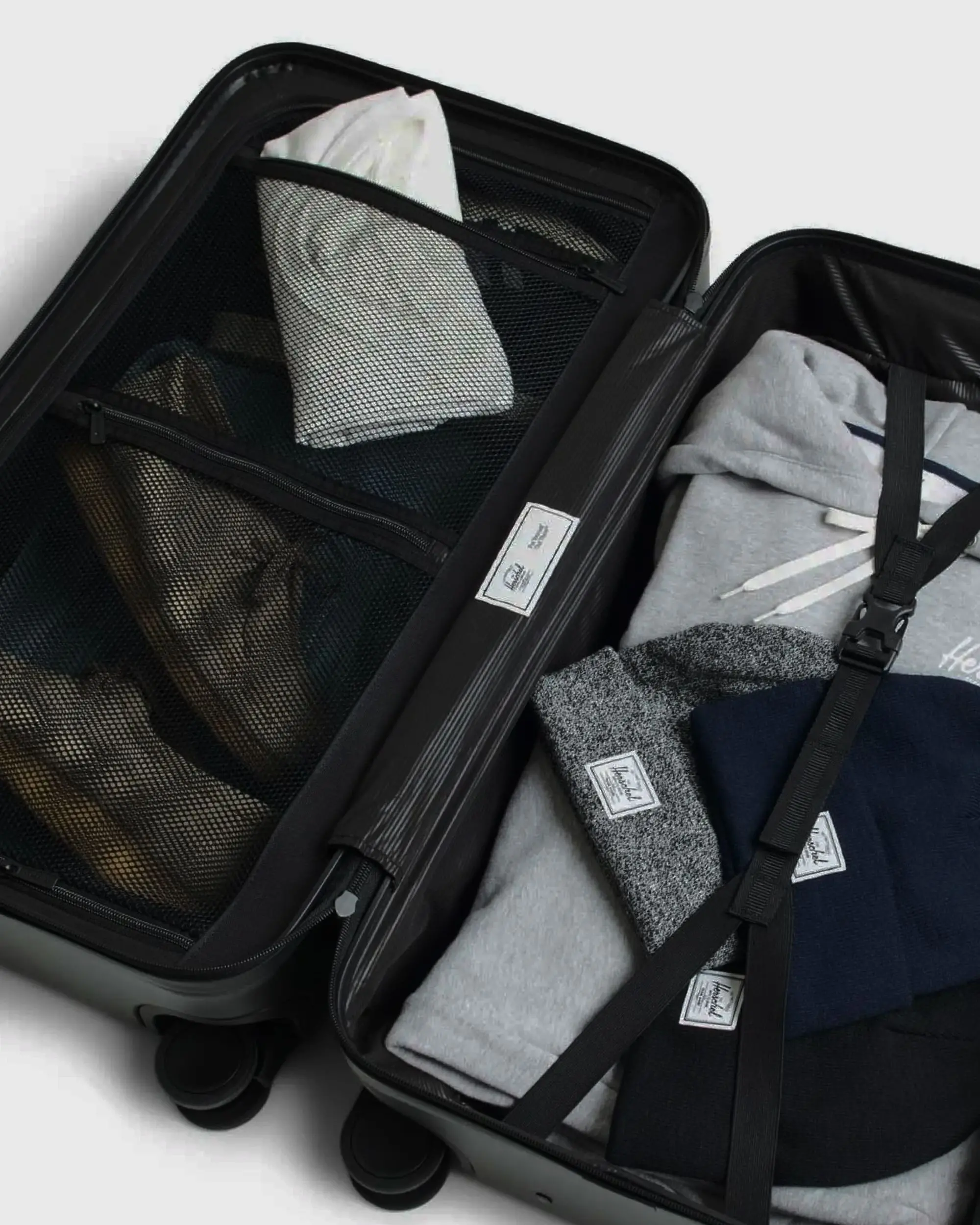 Herschel Heritage™ Hardshell Luggage | Medium - 67L