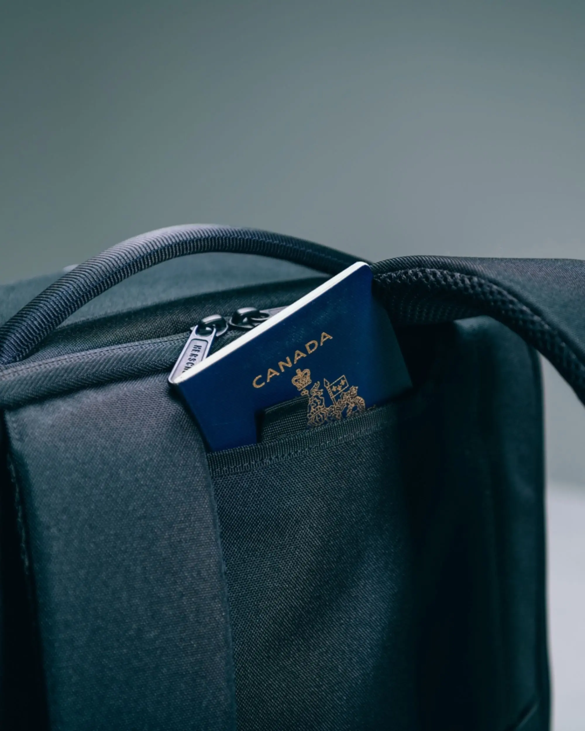 Kaslo Travel Backpack Tech - 32L