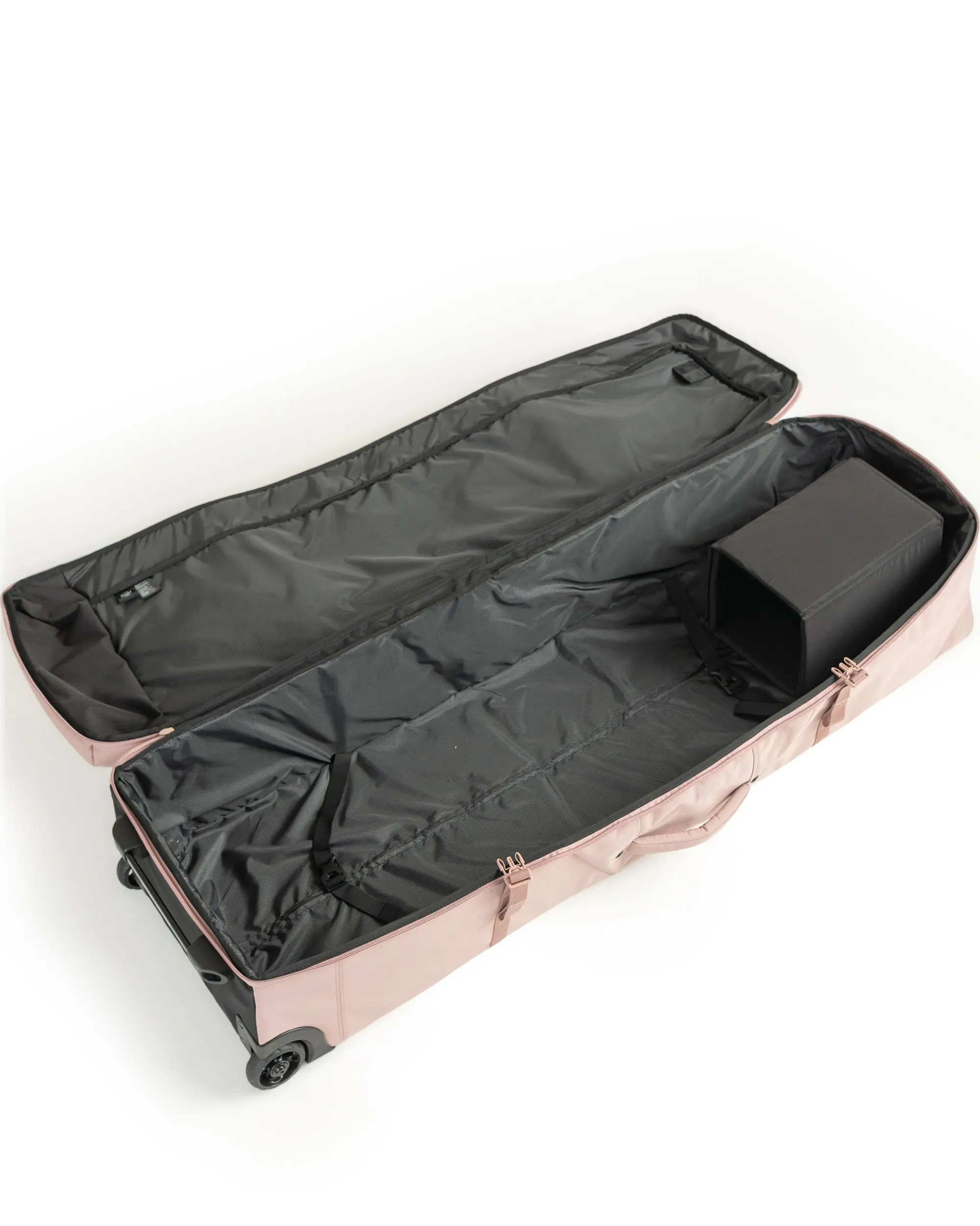 Herschel Heritage™ Golf Travel Wheelie Bag